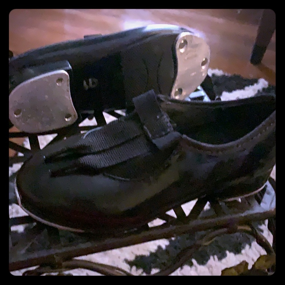 Girl Tap Shoes gently worn
